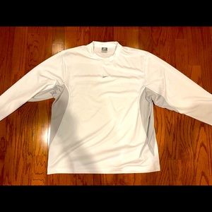 Men’s Nike Long-Sleeved Shirt Size XL